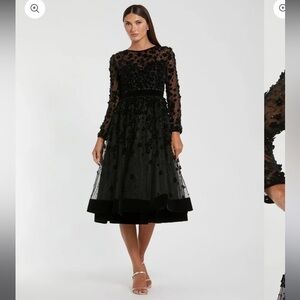 NWT - Mac Duggal - Black Velvet Floral Dress - Size 10